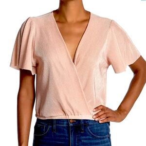 EUC Astr the Label Surplice Plisse Flutter Sleeve Blouse Women’s Medium Blush